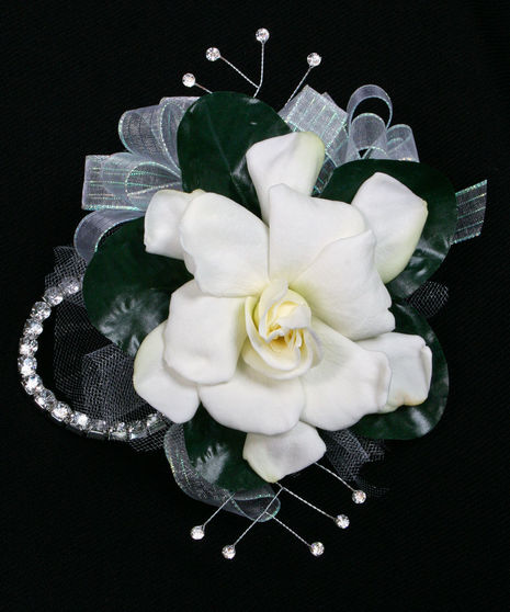 Gardenia Wristlet