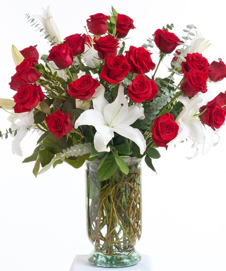 Classic Red and White - Vase Design