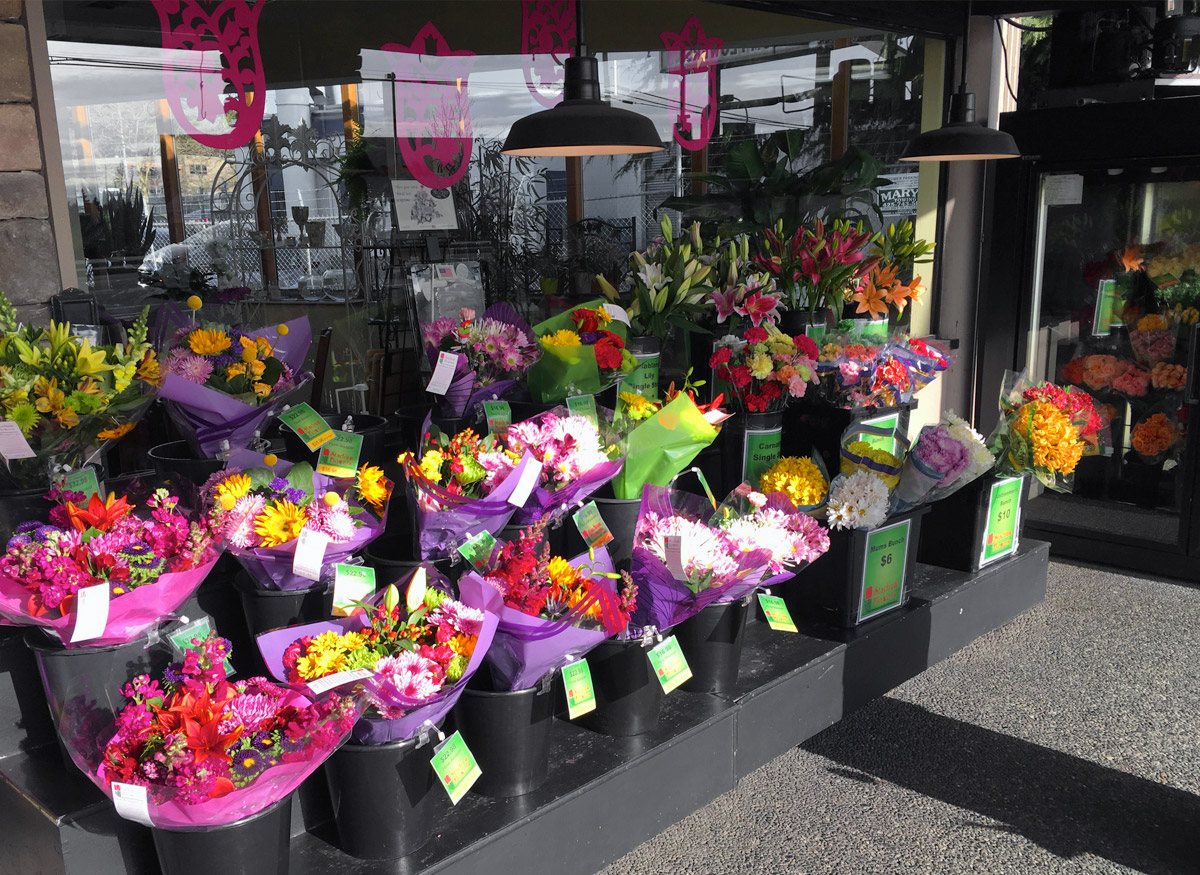 Stadium Flowers Hours & Address Everett, WA Flower Delivery